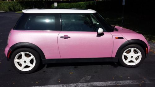 Beautiful 2004 pink mini cooper 2 door hatchback in excellent condition!