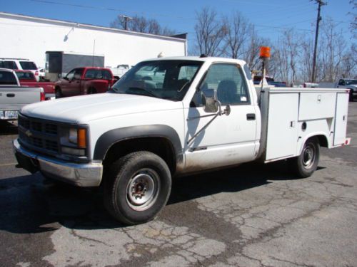 Just off fleet lease! a t &amp;t  altec service utility bed 6.5 turbo diesel auto $$