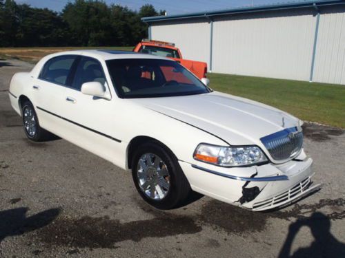 2004 lincoln town car ultimate with 62k miles, salvage, runs and lot drives