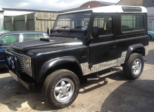 Free shipping-land rover defender county diesel 7seater