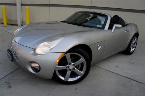 Pontiac solstice 2dr convertible low miles rear spoiler chrome wheels must see!!