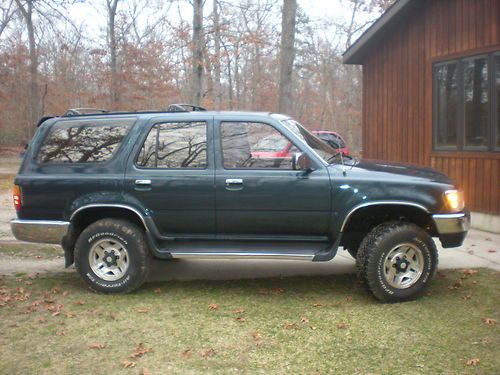 1995 toyota 4runner  runs great! well maintained  must see ! none nicer look! !!