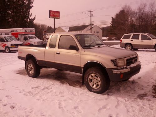 1999 toyota tacoma dlx extended cab pickup 2-door 2.7l