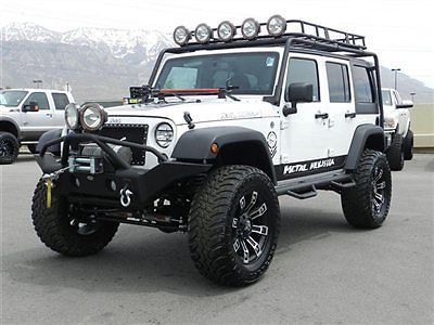 Jeep wrangler unlimited 4x4 hard top winch custom lift wheels bumpers roof rack