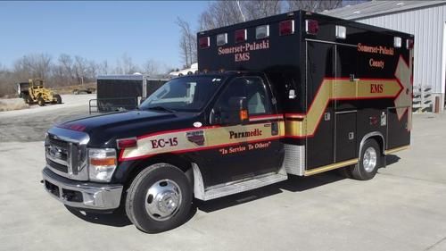2008 ford f-350 ambulance 6.4l power stroke diesel 84,000 miles salvage title