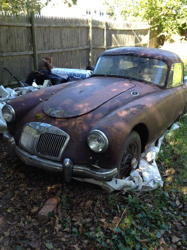 Mga 1957 hardtop coupe for parts or restoration