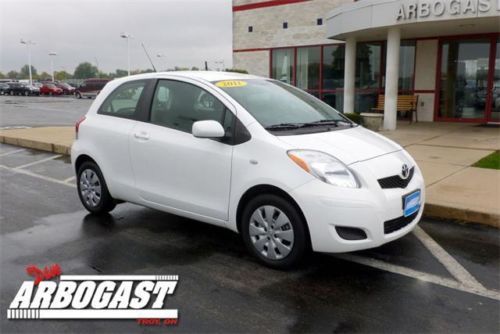 36 mpg! 1 owner - manual trans - air-conditioning - cloth seats -