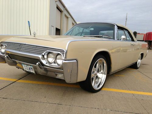 1961 lincoln continental convertible