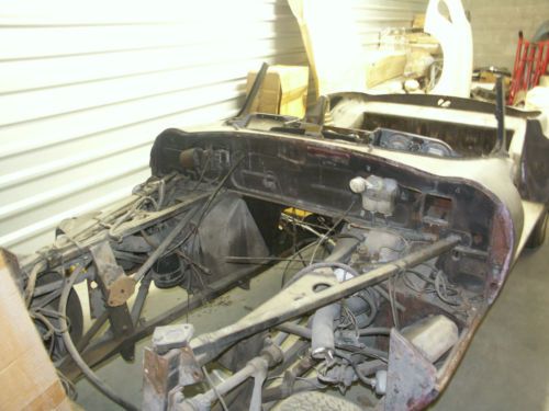 74 jag v12 xke rdster project+warehouse full of parts