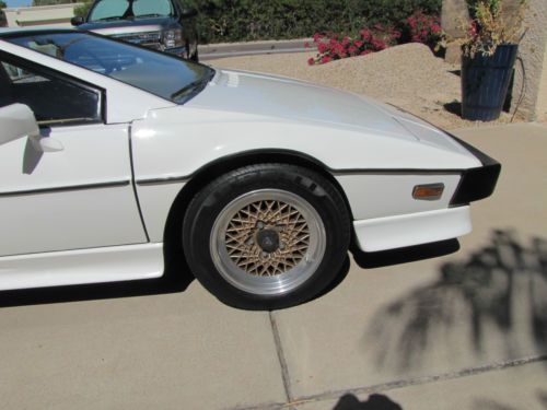 White lotus esprit with tan leather 2.2 litre turbo