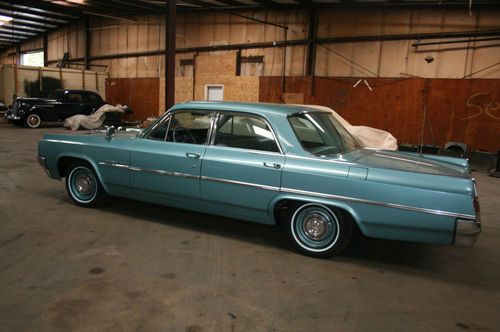 Mint cond 1963 olds low mileage sedan dynamic 88 with factory air and very clean