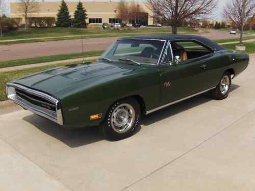 1970 dodge charger rtse with 426 hemi four speed