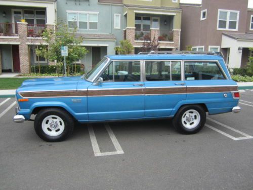 All original 1974 jeep wagoneer 4x4 with 6.6 liter v8