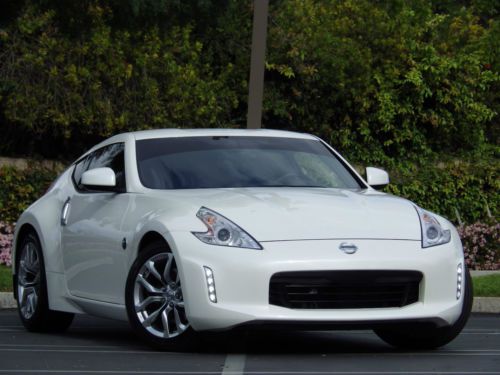 2013 nissan 370z base coupe - leather - 1-owner - factory warranty