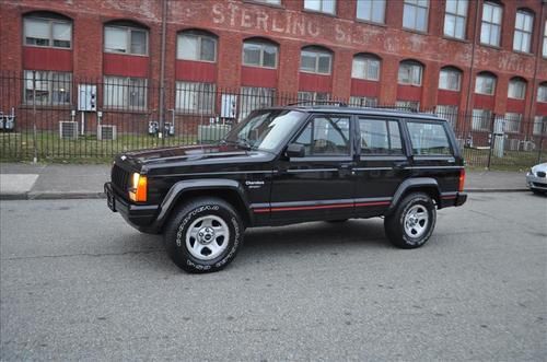 1995 jeep cherokee sport-4.0l 6cyl-4x4-great shape! clean all around-no reserve!