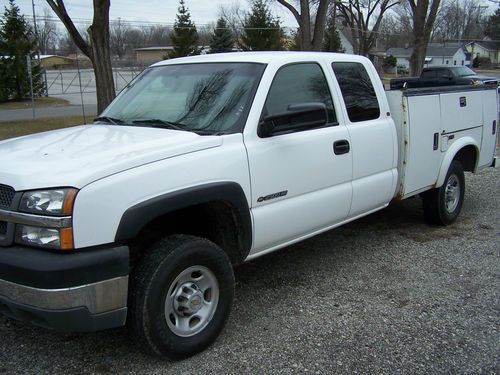 2004 chevy 2500hd service truck