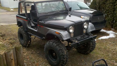 Clean 1976 jeep cj7 lifted mud bogger