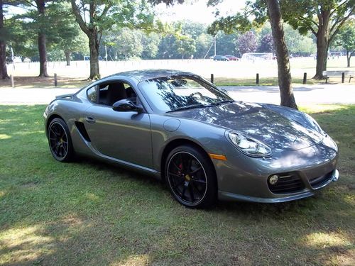2011 porsche cayman s, 6 speed manual, only 2,062 miles,one owner