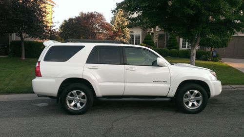 Very clean 2006 4runner sport 4wd leather moon roof  power 1 owner non-smoker