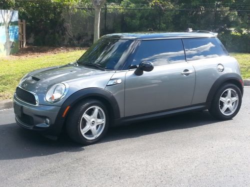 2007 mini cooper s hatchback 2-door 1.6l turbo charged low miles very clean