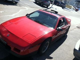 1986 pontiac fiero gt , red, with indy scoop