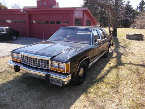 1985 ford police crown victoria police
