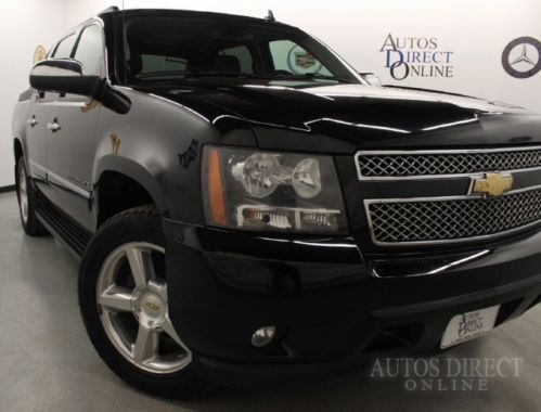 We finance 09 avalanche crew cab ltz 4wd 1owner nav sunroof heated leather seats