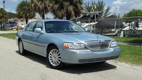 2005 lincoln town car signature limited , low miles , ex clean , florida