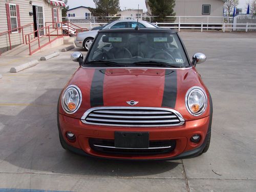 2012 mini cooper base convertible only 2k miles