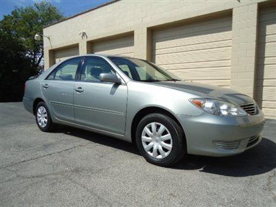 2005 toyota camry le 4cyl/1owner!sunroof/loaded!nice!look!warranty!