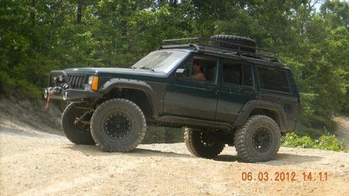 1996 jeep cherokee se sport utility 4-door 4.0l built all around vehicle