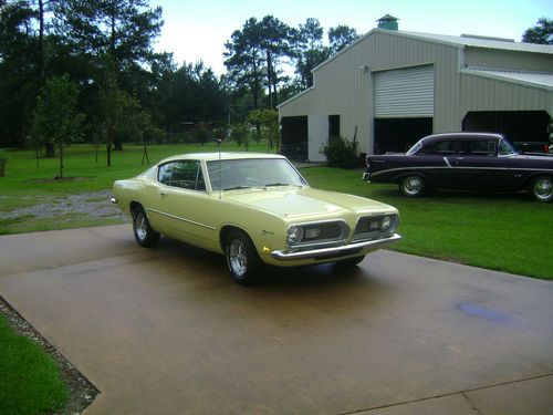 1969 plymouth barracuda, yellow, 5.3, 318 fast back