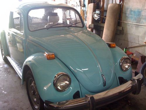 Vw beetle 1977 sedan
