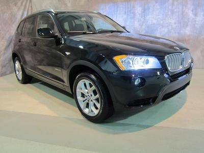 Xdrive35i suv panoramic moonroof factory warranty leather we finance awd 1 owner