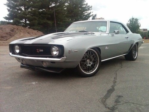 1969 pro-touring camaro with ls1, dse suspension, baer brakes, hre 3-piece whls