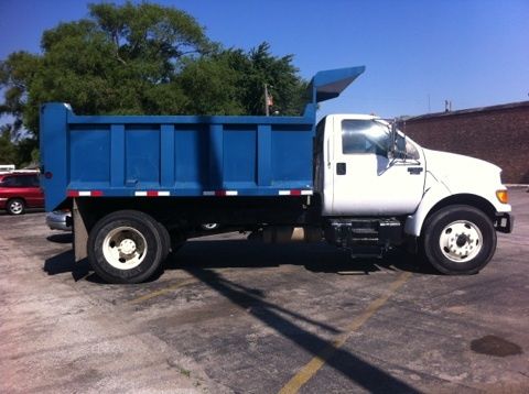 2003 ford f-650 dump truck excellent condtion
