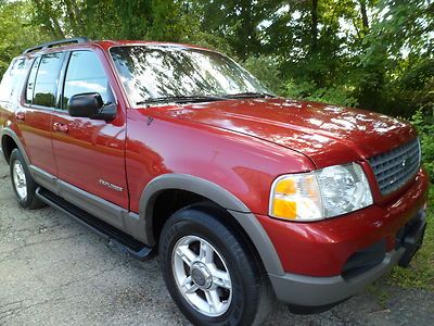 2002 ford explorer 4door xlt 4wd 3rows seats 4liter 6cylinder w/airconditioning