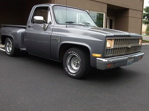 1982 c10 deluxe 2 wheel drive step side fast and fun