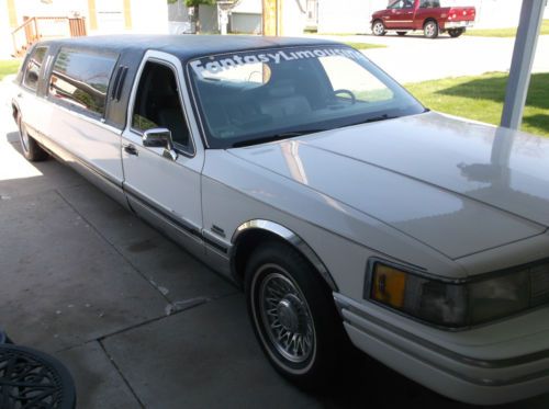 1994 lincoln &#034;120&#034; limousine *white/black exterior w/ gray interior--very nice