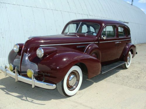 1939 buick roadmaster formal sedan . division window, restored