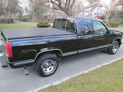 Like new 96 sierra 4x2 low miles low reserve call for a buy  it now today .