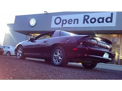 No reserve: 2002 chevy camaro 2dr coupe, burgundy/gray, aluminum rims, t-top