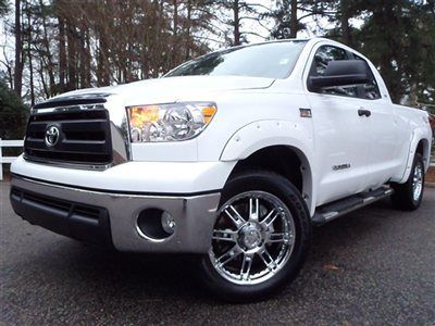 Toyota tundra 4wd sr5 trd sport low miles double cab truck automatic 5.7l v8 fi