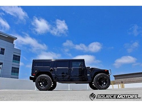 Hummer h1 wagon, 20" wheels, leather, navigation, momo, exhaust system, winch