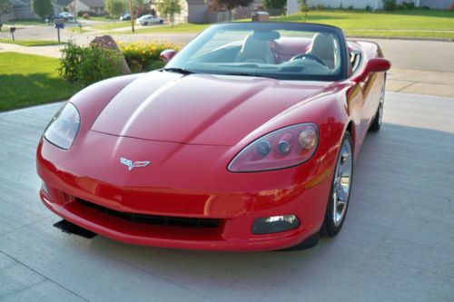 2007 corvette convertible 9330 miles red with tan interior