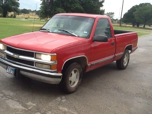 1997 chevrolet c1500 short bed chevy powerful 350 v8 perfect first vehicle