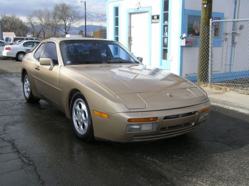 1987 porsche 944 turbo. great condition. drives very smooth. no reserve price