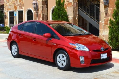 2010 toyota prius iv!! new tires!! excellent condition!! carfax guaranteed!