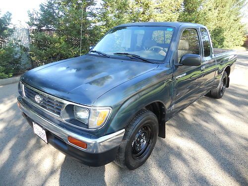 1995 toyota tacoma dlx extended cab pickup 2-door 2.4l clean title