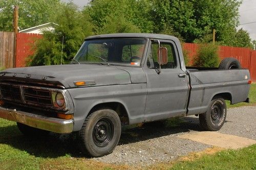 Ford 1972 f100 pick up